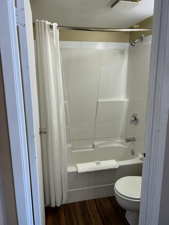 Goodknight Inn Lloydminster Zewnętrze zdjęcie